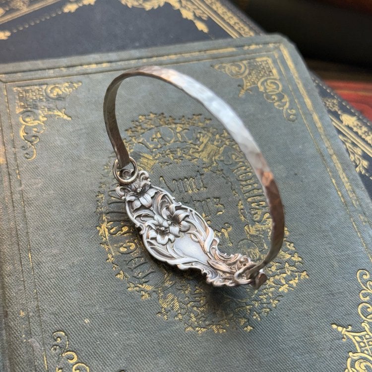 🔥LAST DAY 60% OFF✨Handmade Sterling Spoon Bangle - Crafted from Authentic Vintage Silverware
