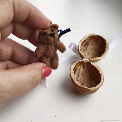 🐰🧸Handmade crochet animal in walnut shell